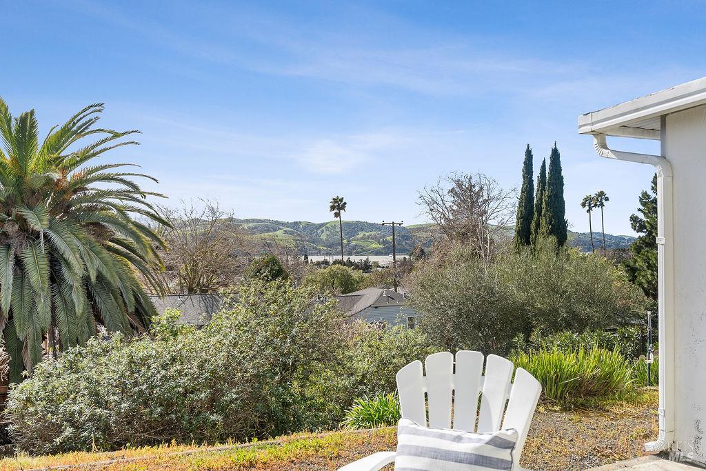 Detail Gallery Image 28 of 38 For 520 Raymond Dr, Benicia,  CA 94510 - 3 Beds | 1 Baths