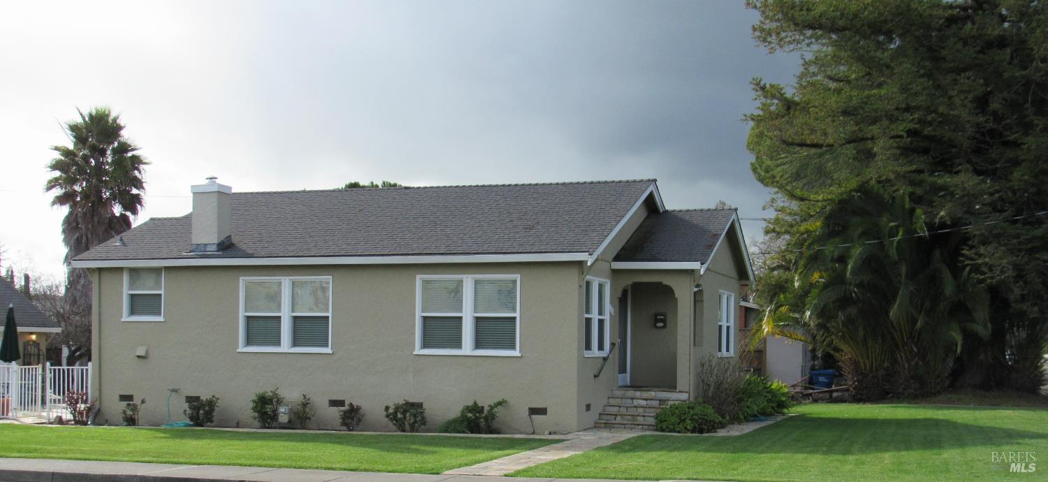 Detail Gallery Image 16 of 20 For 403 W Spain St, Sonoma,  CA 95476 - 2 Beds | 2 Baths