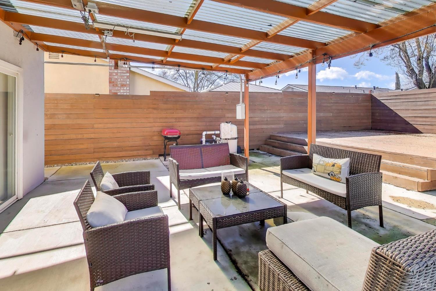 Detail Gallery Image 31 of 39 For 1210 Humphrey Dr, Suisun City,  CA 94585 - 4 Beds | 2/1 Baths