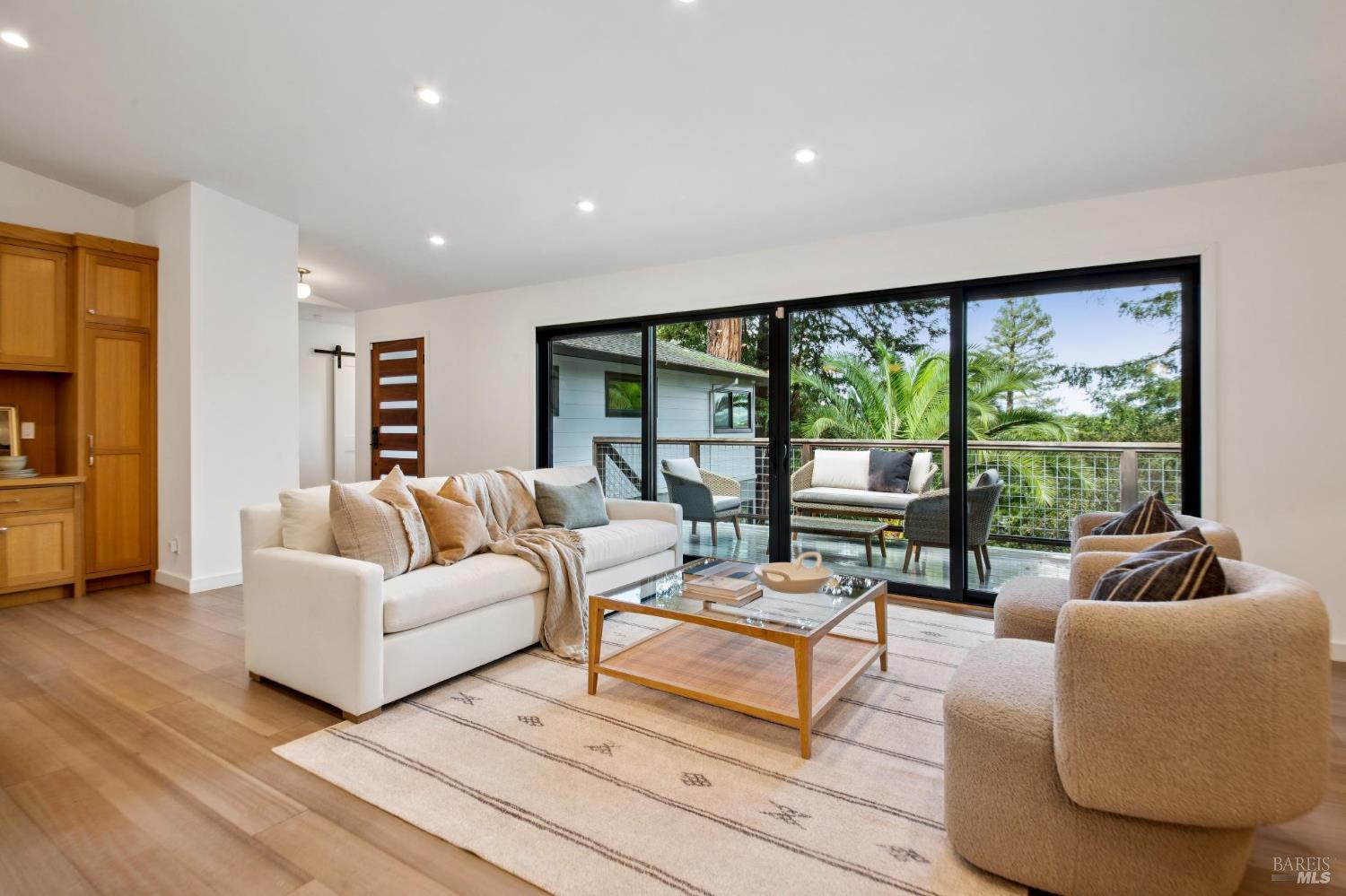 Detail Gallery Image 3 of 36 For 602 Chapman Dr, Corte Madera,  CA 94925 - 4 Beds | 3 Baths