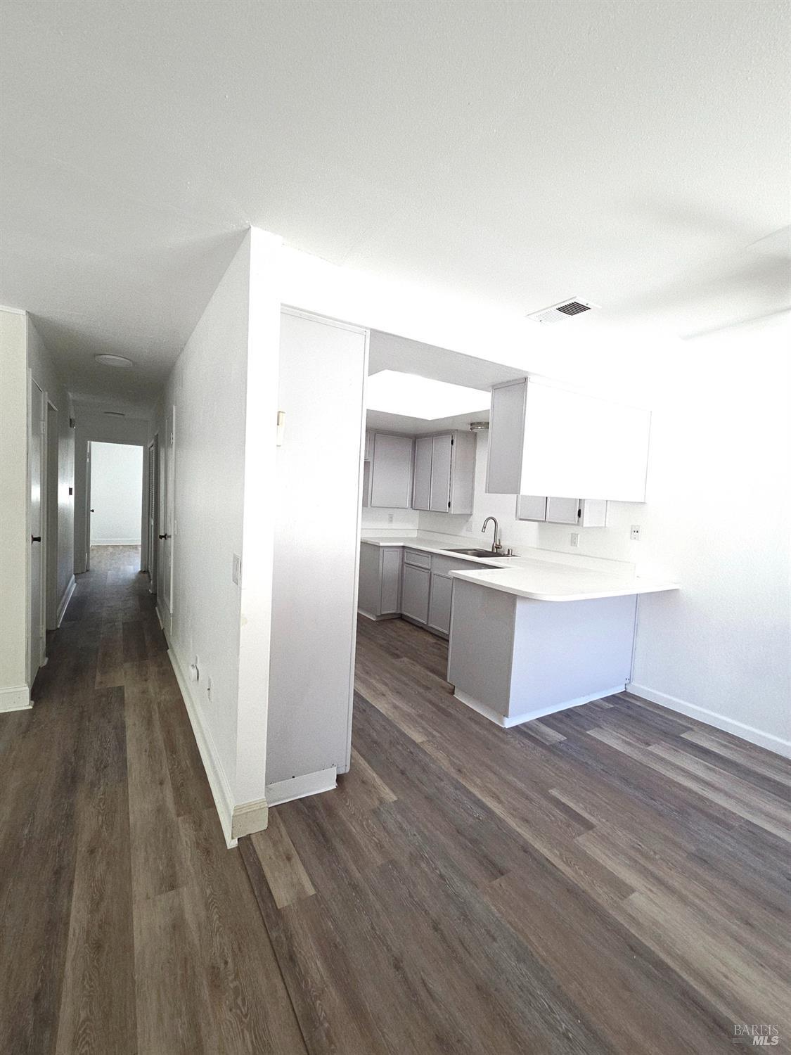 Detail Gallery Image 11 of 24 For 140 Del Rio Ct #4,  Vacaville,  CA 95687 - 3 Beds | 1 Baths