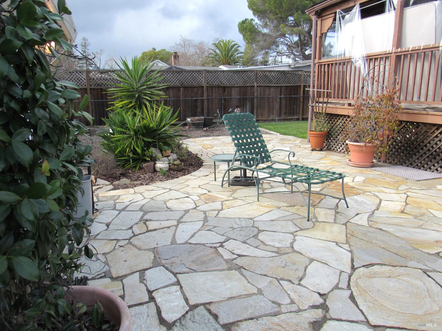 Detail Gallery Image 9 of 20 For 403 W Spain St, Sonoma,  CA 95476 - 2 Beds | 2 Baths