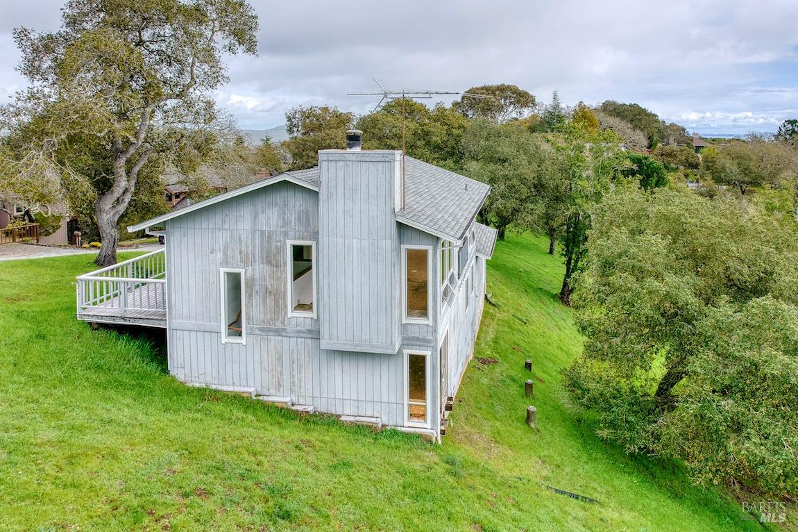 Detail Gallery Image 34 of 71 For 2511 Laguna Vista Dr, Novato,  CA 94945 - 3 Beds | 2/1 Baths