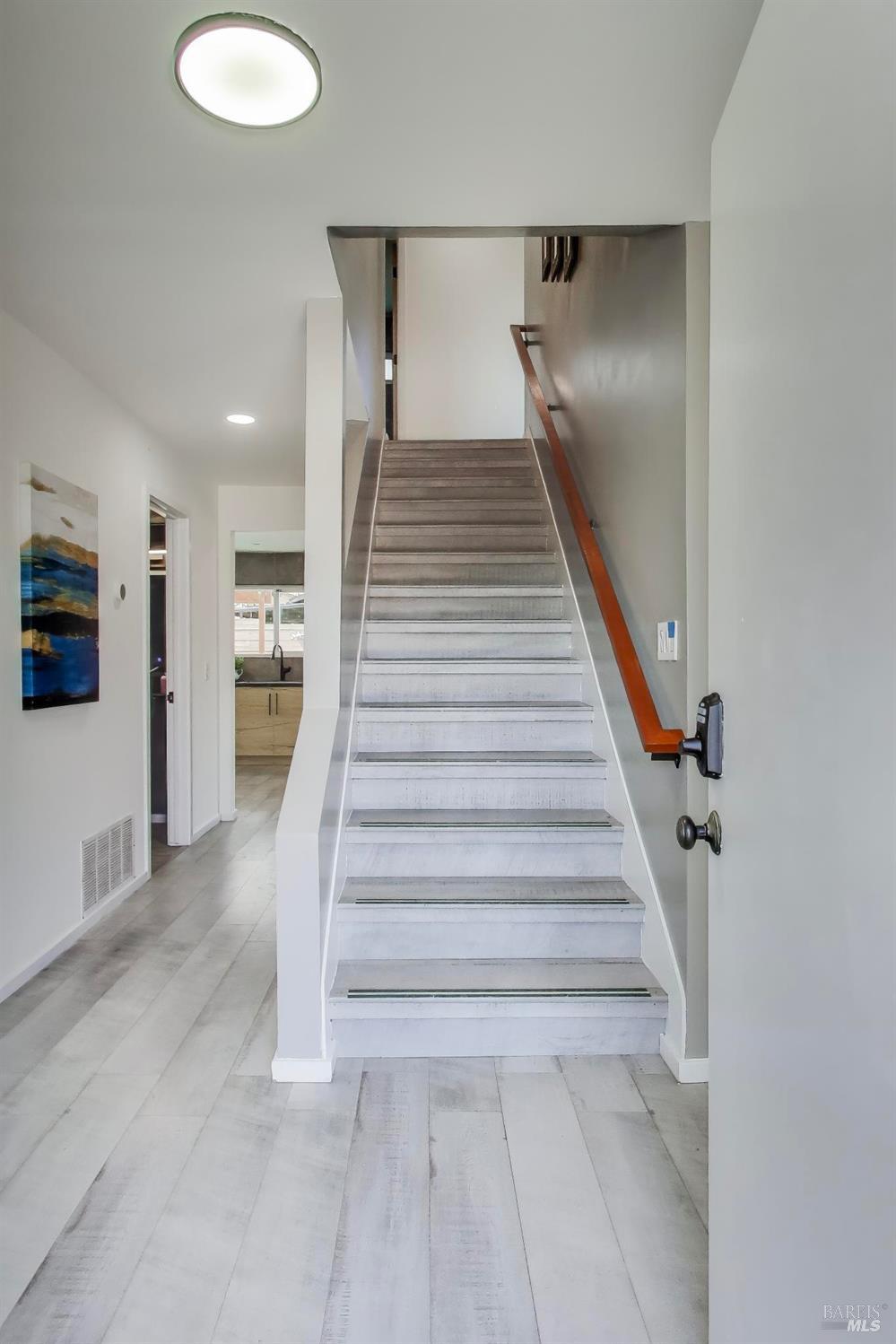 Detail Gallery Image 4 of 39 For 1210 Humphrey Dr, Suisun City,  CA 94585 - 4 Beds | 2/1 Baths