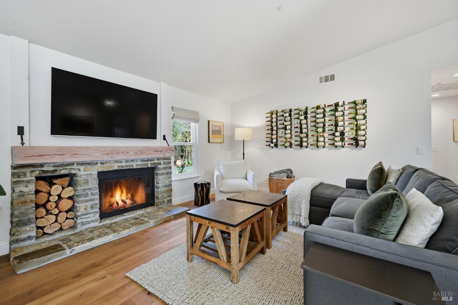 Detail Gallery Image 16 of 41 For 20 Caber Ct, Napa,  CA 94558 - 3 Beds | 2 Baths