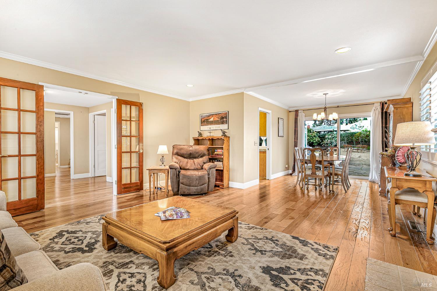 Detail Gallery Image 7 of 39 For 46 Autumn Leaf Dr, Santa Rosa,  CA 95409 - 2 Beds | 2 Baths