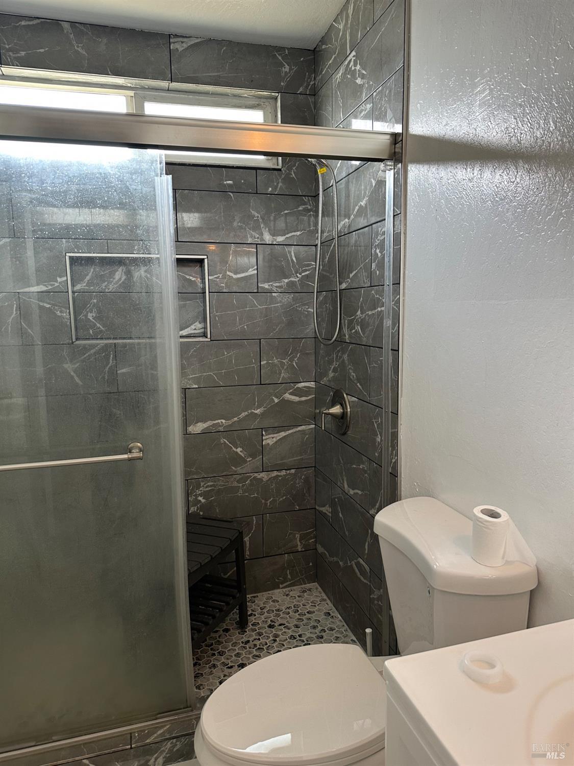 Detail Gallery Image 7 of 23 For 1001 Jack London Dr, Vallejo,  CA 94589 - 3 Beds | 1 Baths