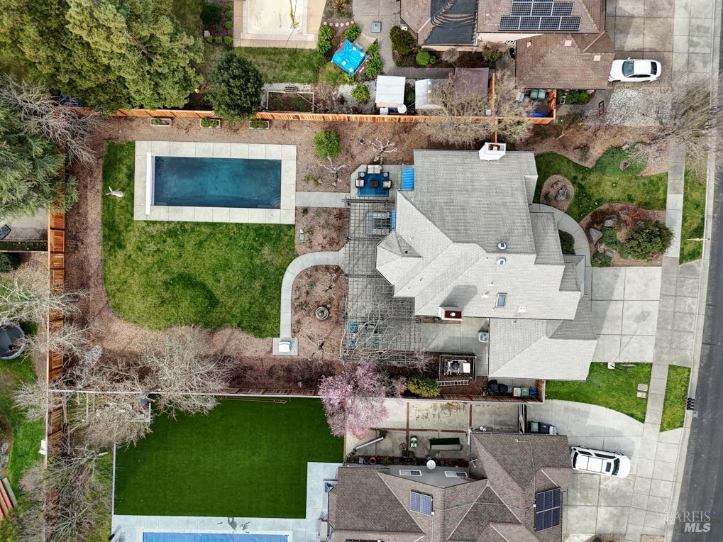 Detail Gallery Image 66 of 70 For 9475 Victoria Ln, Windsor,  CA 95492 - 5 Beds | 3 Baths