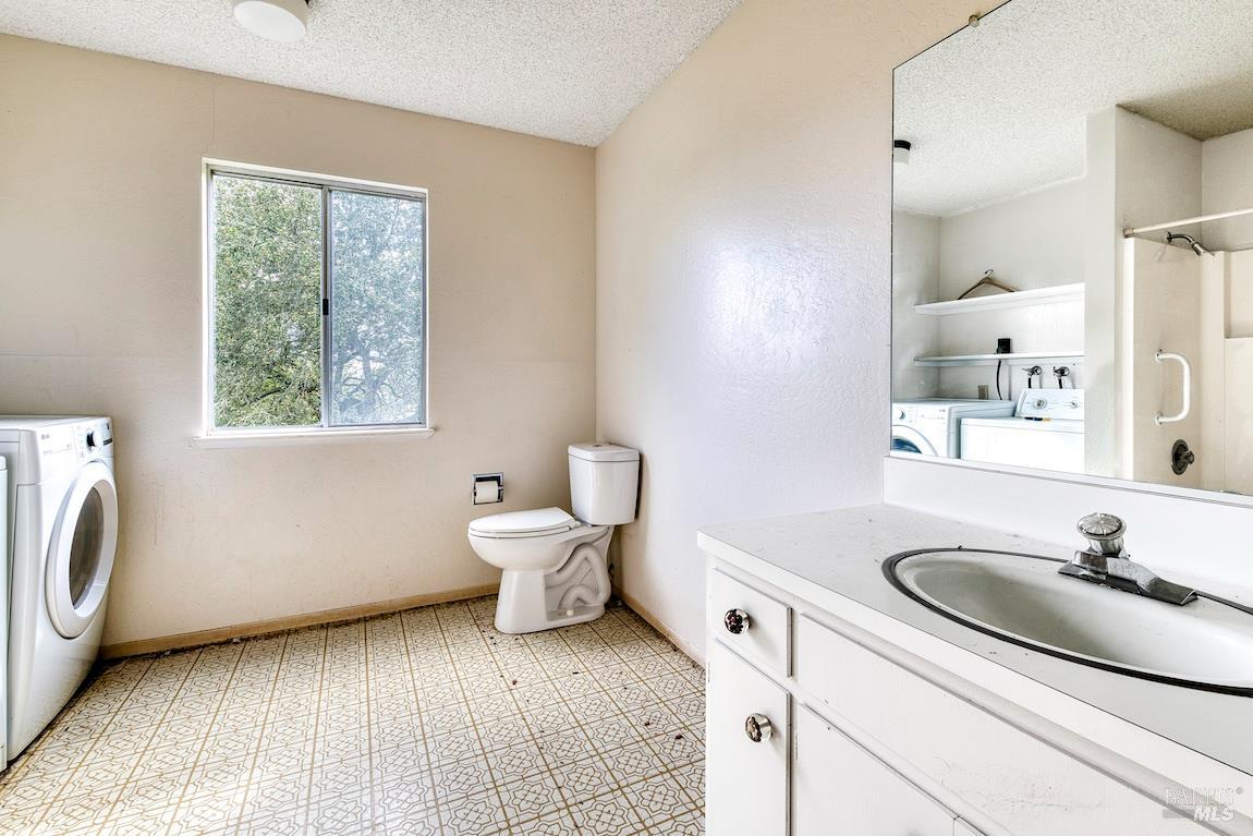 Detail Gallery Image 68 of 71 For 2511 Laguna Vista Dr, Novato,  CA 94945 - 3 Beds | 2/1 Baths