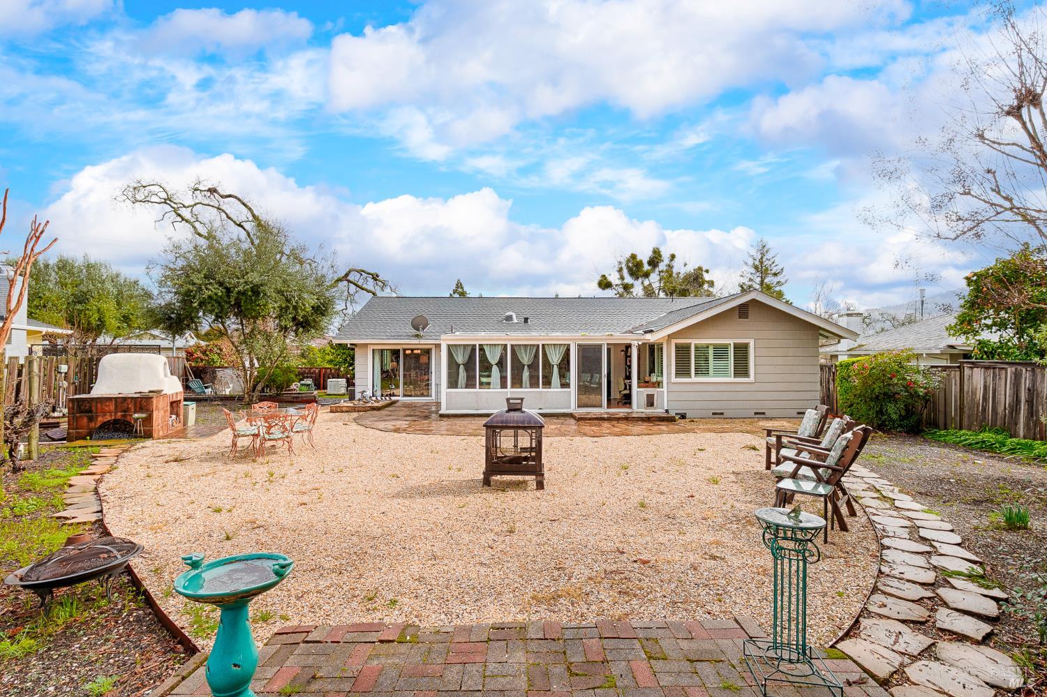 Detail Gallery Image 36 of 39 For 46 Autumn Leaf Dr, Santa Rosa,  CA 95409 - 2 Beds | 2 Baths