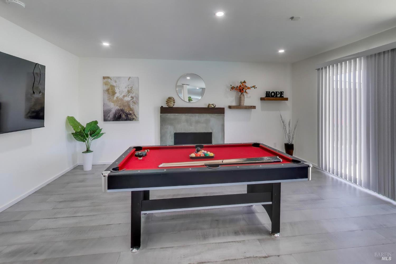 Detail Gallery Image 13 of 39 For 1210 Humphrey Dr, Suisun City,  CA 94585 - 4 Beds | 2/1 Baths