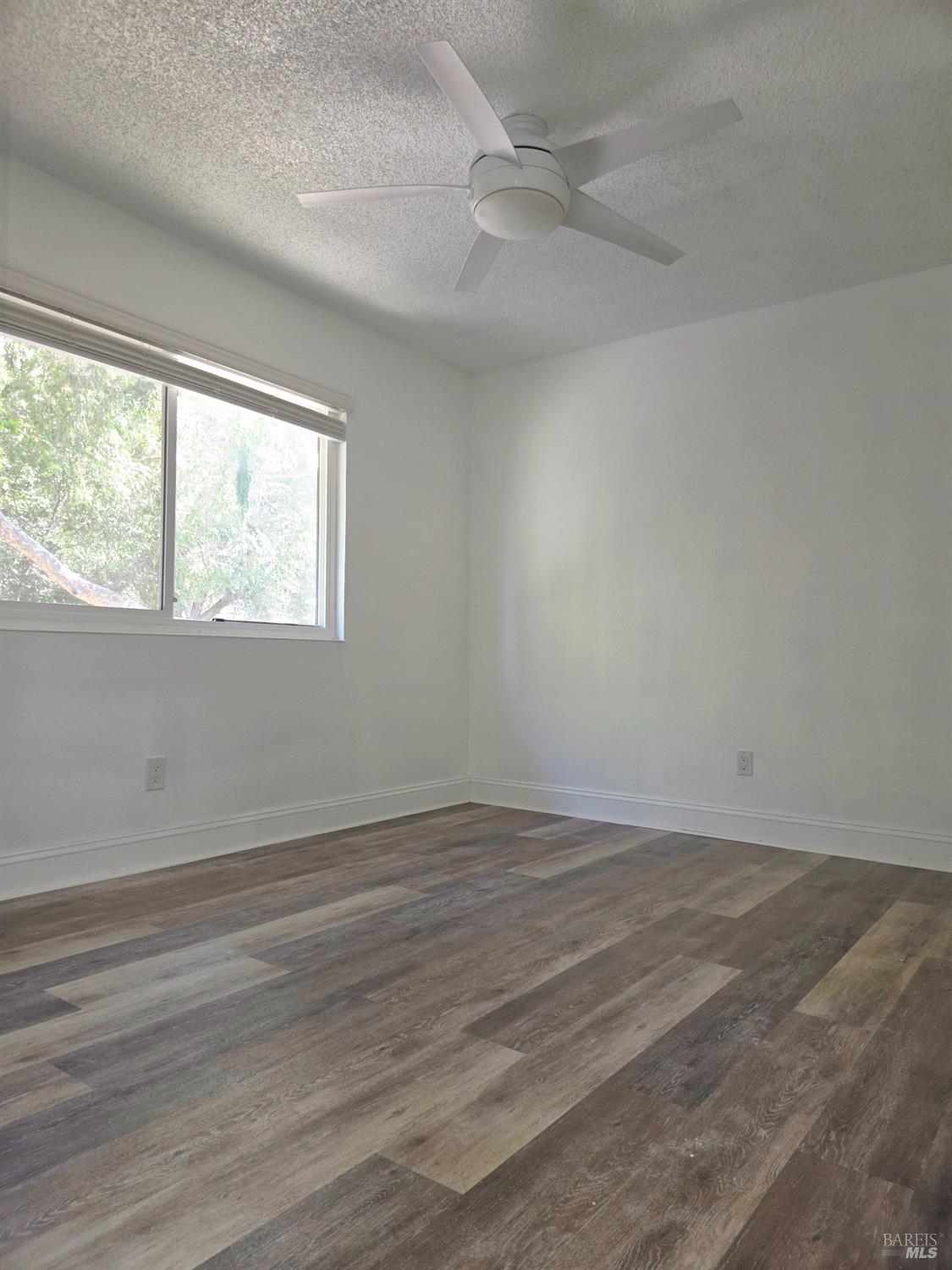 Detail Gallery Image 15 of 24 For 140 Del Rio Ct #4,  Vacaville,  CA 95687 - 3 Beds | 1 Baths