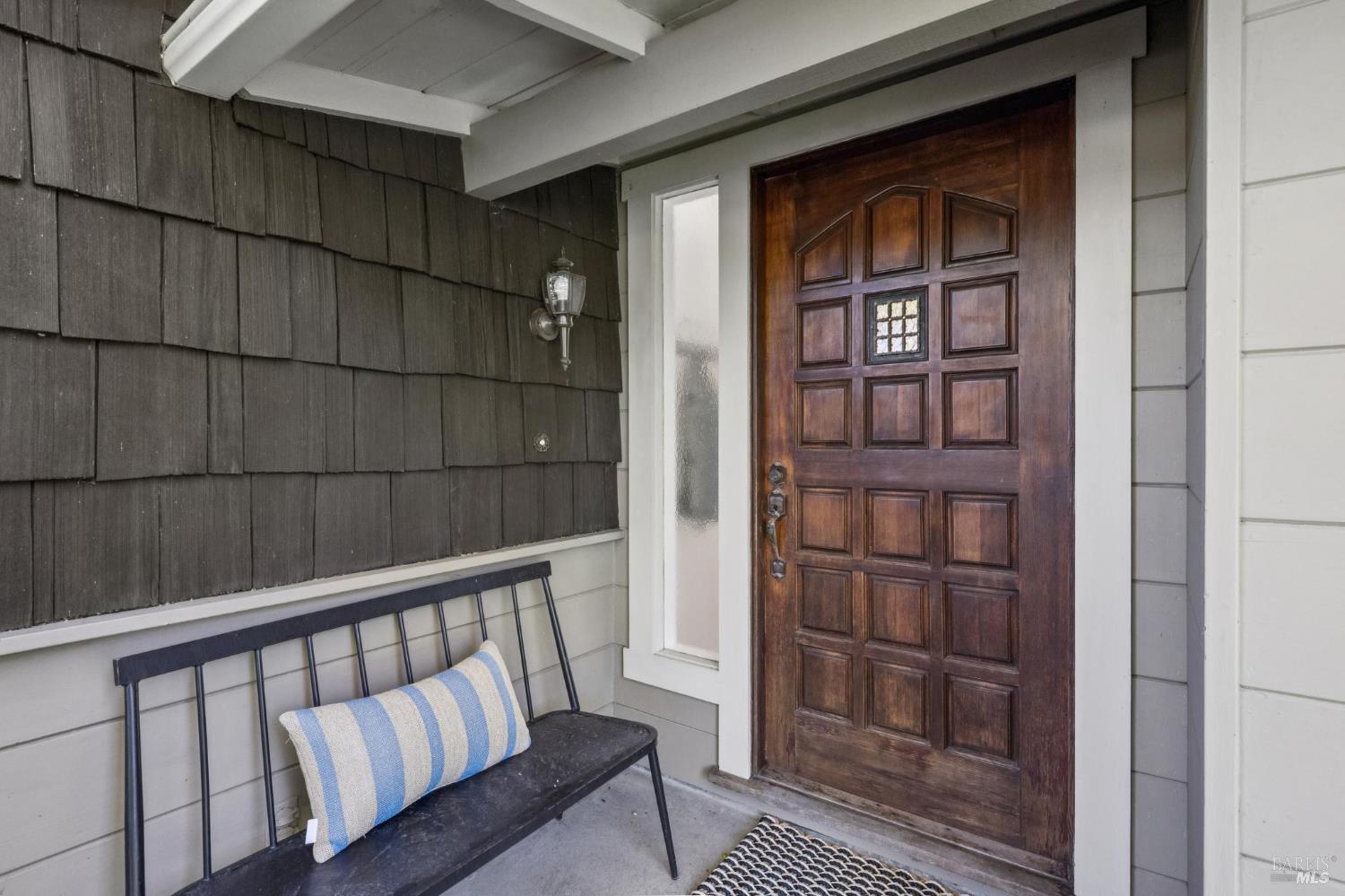 Detail Gallery Image 3 of 67 For 3 Longfellow Rd, Mill Valley,  CA 94941 - 4 Beds | 3 Baths