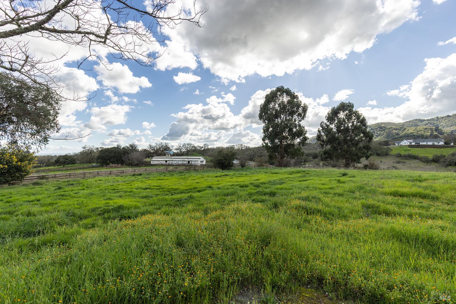 Detail Gallery Image 24 of 36 For 1150 Sobre Vista Rd, Sonoma,  CA 95476 - 2 Beds | 1/1 Baths
