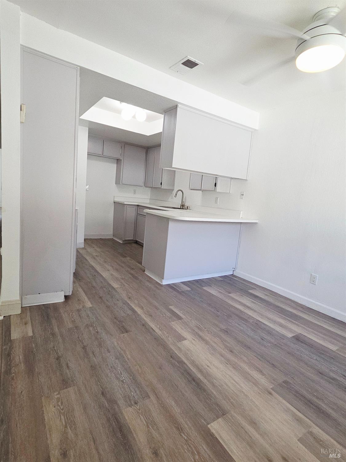 Detail Gallery Image 10 of 24 For 140 Del Rio Ct #4,  Vacaville,  CA 95687 - 3 Beds | 1 Baths