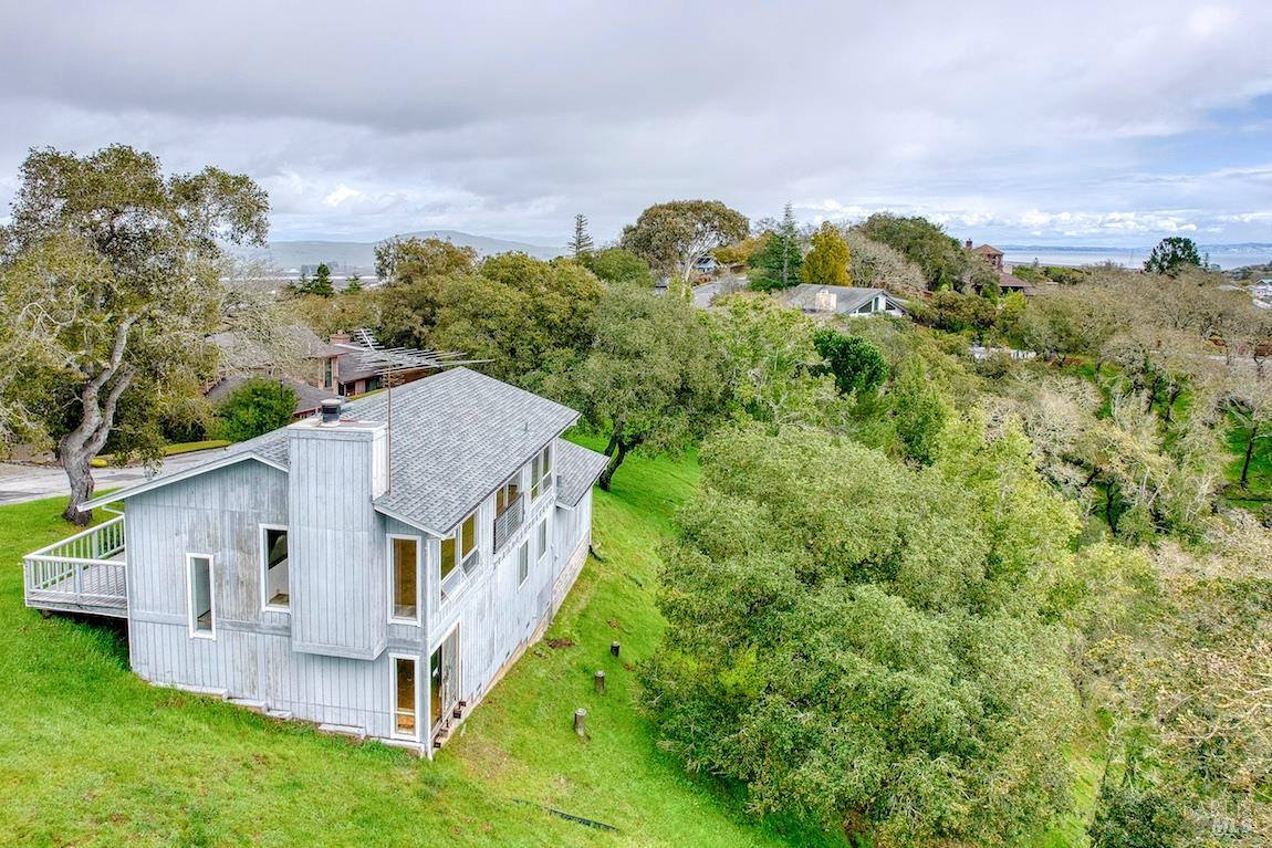 Detail Gallery Image 36 of 71 For 2511 Laguna Vista Dr, Novato,  CA 94945 - 3 Beds | 2/1 Baths