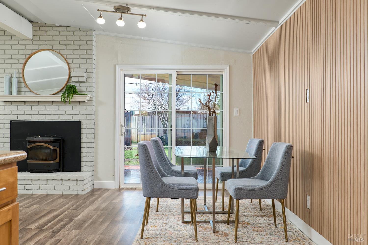 Detail Gallery Image 12 of 29 For 1745 Utah St, Fairfield,  CA 94533 - 4 Beds | 1/1 Baths