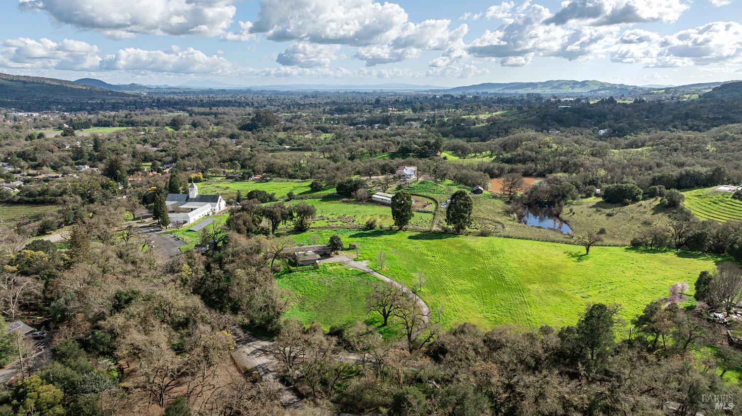 Detail Gallery Image 33 of 36 For 1150 Sobre Vista Rd, Sonoma,  CA 95476 - 2 Beds | 1/1 Baths