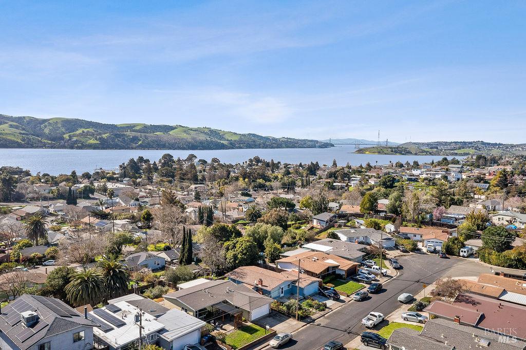 Detail Gallery Image 34 of 38 For 520 Raymond Dr, Benicia,  CA 94510 - 3 Beds | 1 Baths