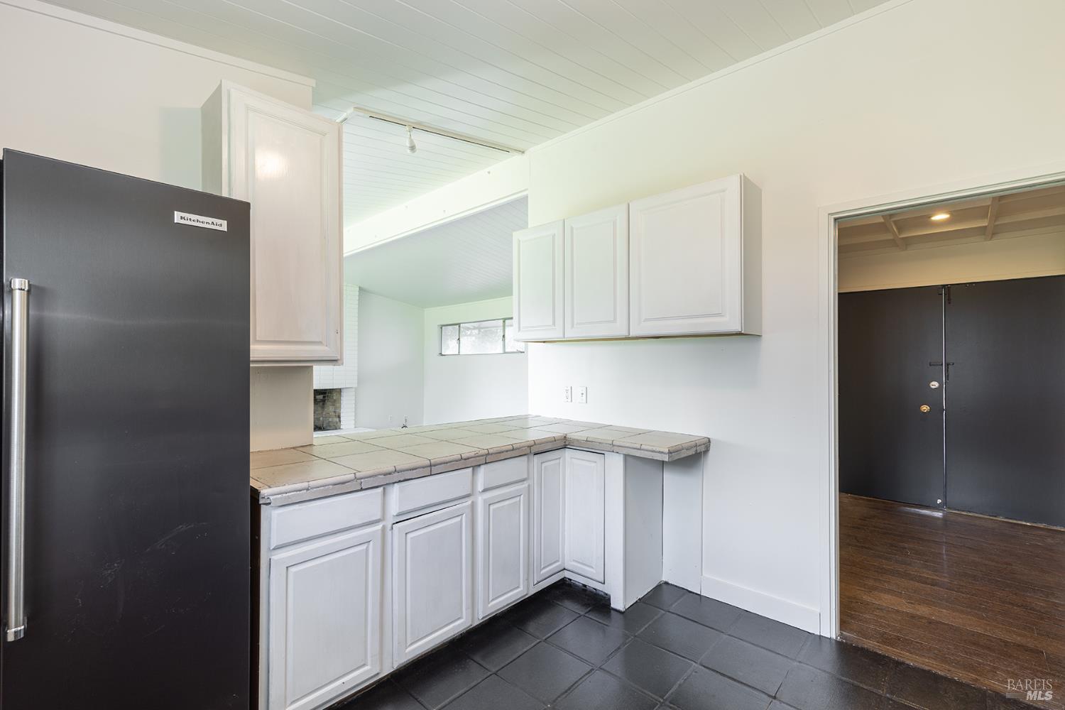 Detail Gallery Image 15 of 36 For 1150 Sobre Vista Rd, Sonoma,  CA 95476 - 2 Beds | 1/1 Baths