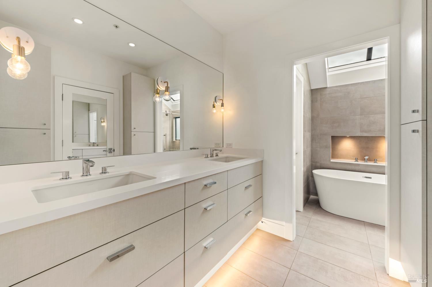 Detail Gallery Image 33 of 42 For 6033 Shelter Bay Ave, Mill Valley,  CA 94941 - 2 Beds | 2/1 Baths