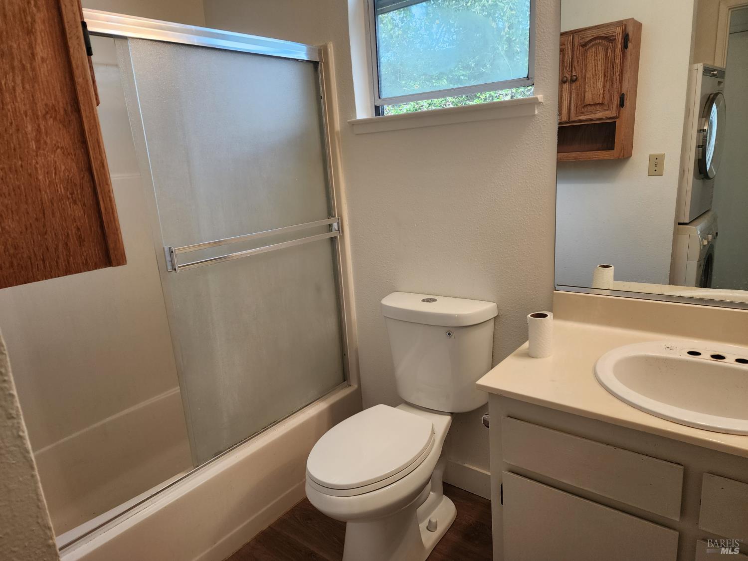 Detail Gallery Image 8 of 18 For 102 Ohio St, Vallejo,  CA 94590 - 2 Beds | 1 Baths