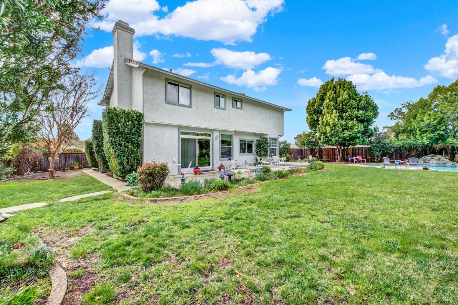 Detail Gallery Image 48 of 61 For 325 Fieldstone Ct, Vacaville,  CA 95687 - 5 Beds | 3 Baths