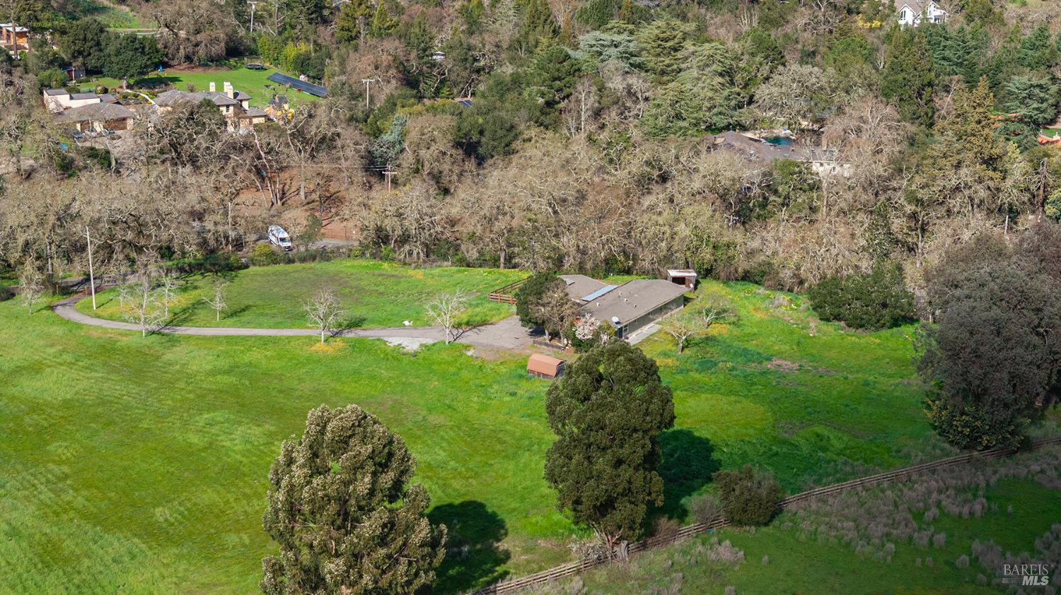 Detail Gallery Image 27 of 36 For 1150 Sobre Vista Rd, Sonoma,  CA 95476 - 2 Beds | 1/1 Baths