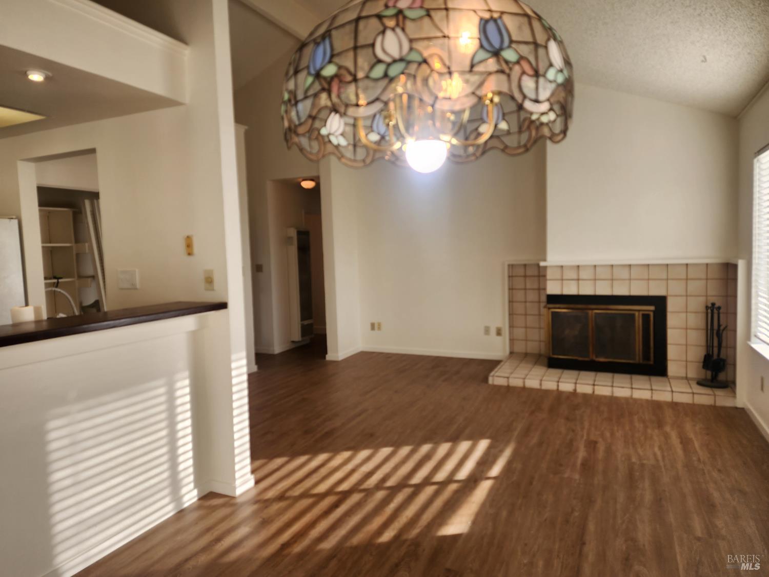 Detail Gallery Image 6 of 18 For 102 Ohio St, Vallejo,  CA 94590 - 2 Beds | 1 Baths