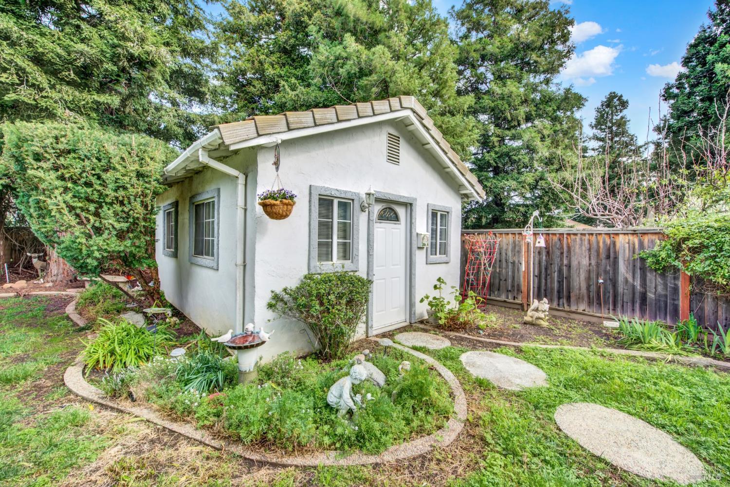 Detail Gallery Image 60 of 61 For 325 Fieldstone Ct, Vacaville,  CA 95687 - 5 Beds | 3 Baths