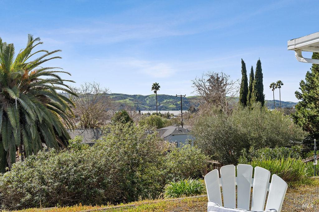 Detail Gallery Image 33 of 38 For 520 Raymond Dr, Benicia,  CA 94510 - 3 Beds | 1 Baths