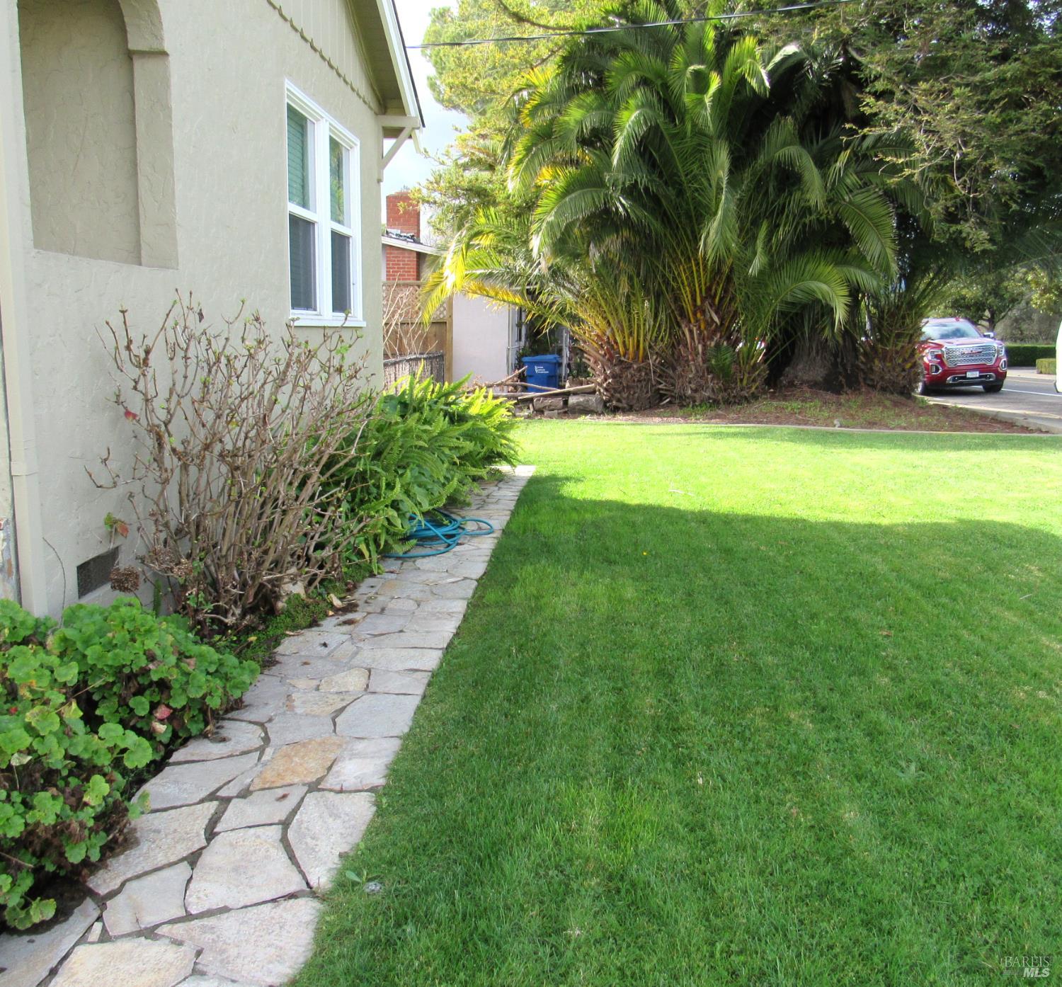 Detail Gallery Image 6 of 20 For 403 W Spain St, Sonoma,  CA 95476 - 2 Beds | 2 Baths