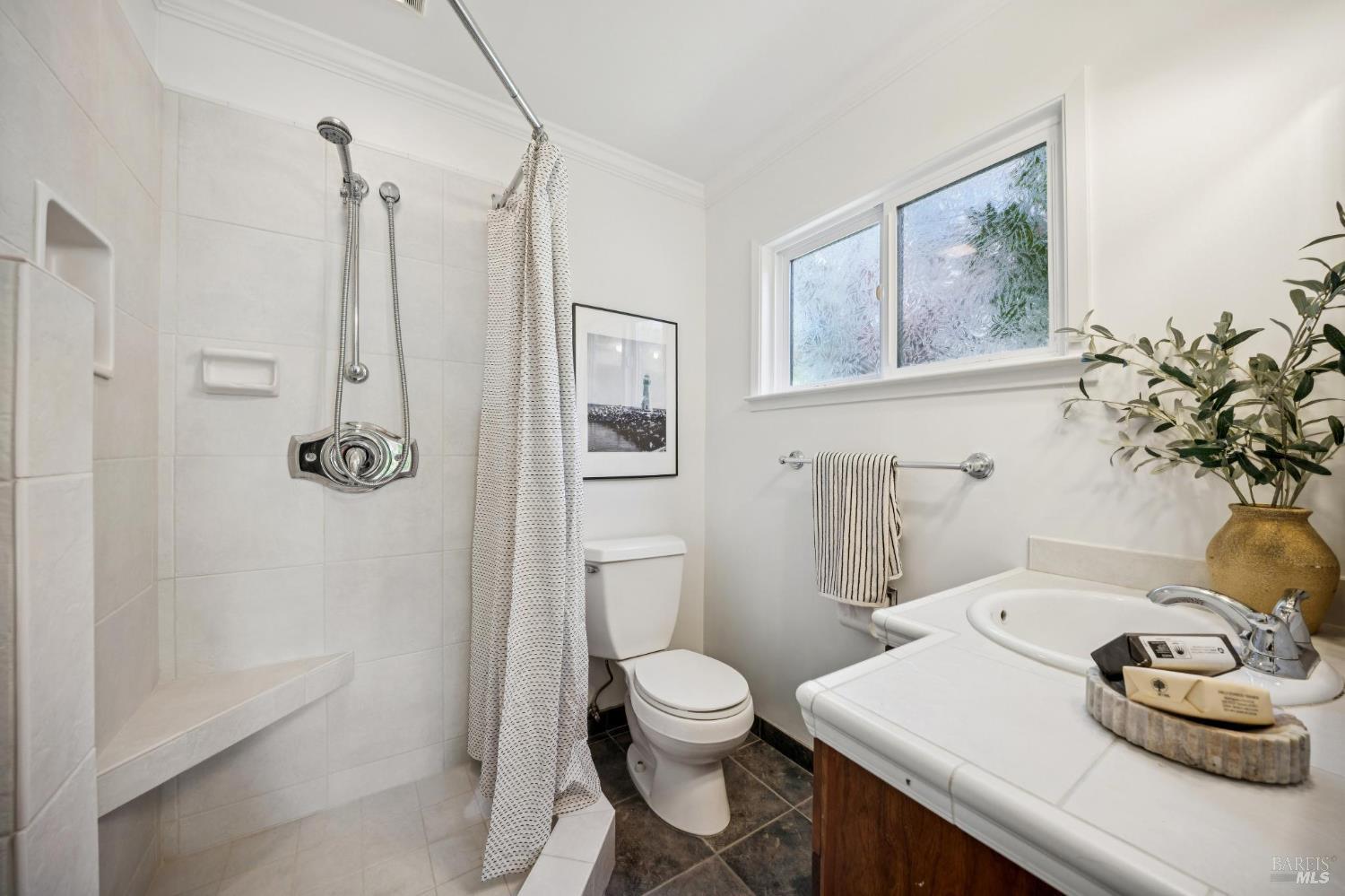 Detail Gallery Image 57 of 67 For 3 Longfellow Rd, Mill Valley,  CA 94941 - 4 Beds | 3 Baths