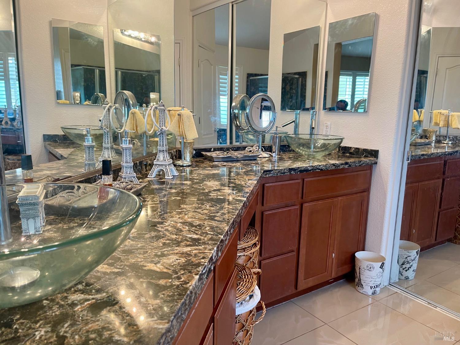 Detail Gallery Image 16 of 34 For 1844 Stockbridge Dr, Fairfield,  CA 94534 - 4 Beds | 4 Baths