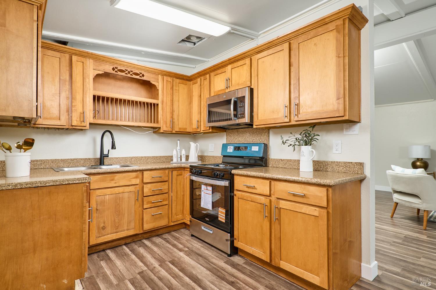 Detail Gallery Image 7 of 29 For 1745 Utah St, Fairfield,  CA 94533 - 4 Beds | 1/1 Baths