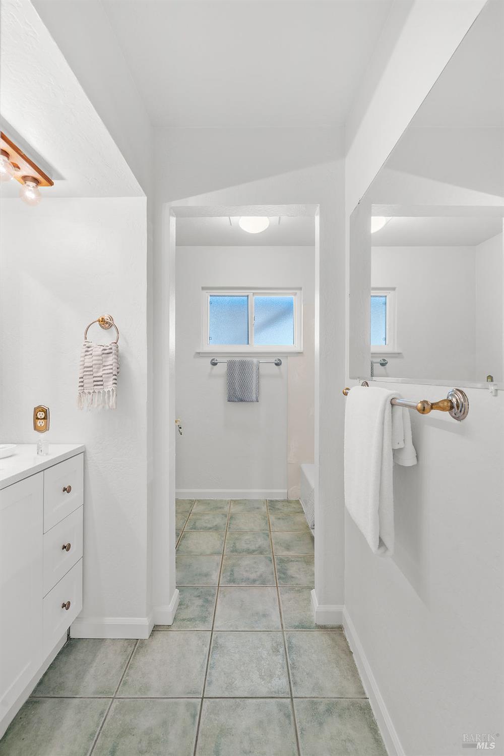 Detail Gallery Image 17 of 38 For 520 Raymond Dr, Benicia,  CA 94510 - 3 Beds | 1 Baths