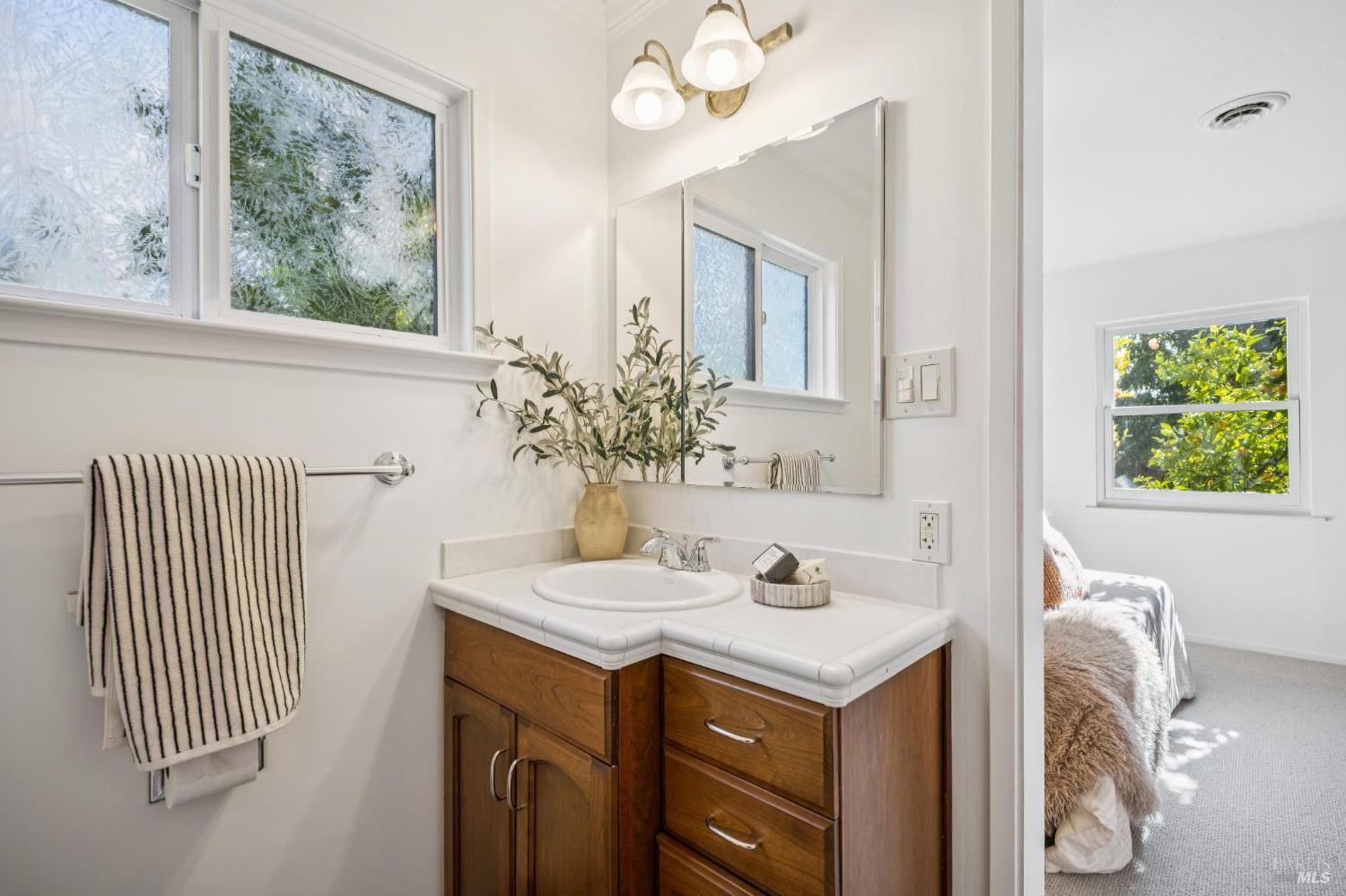 Detail Gallery Image 58 of 67 For 3 Longfellow Rd, Mill Valley,  CA 94941 - 4 Beds | 3 Baths