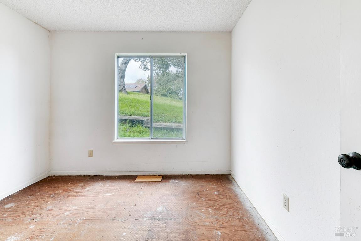 Detail Gallery Image 69 of 71 For 2511 Laguna Vista Dr, Novato,  CA 94945 - 3 Beds | 2/1 Baths