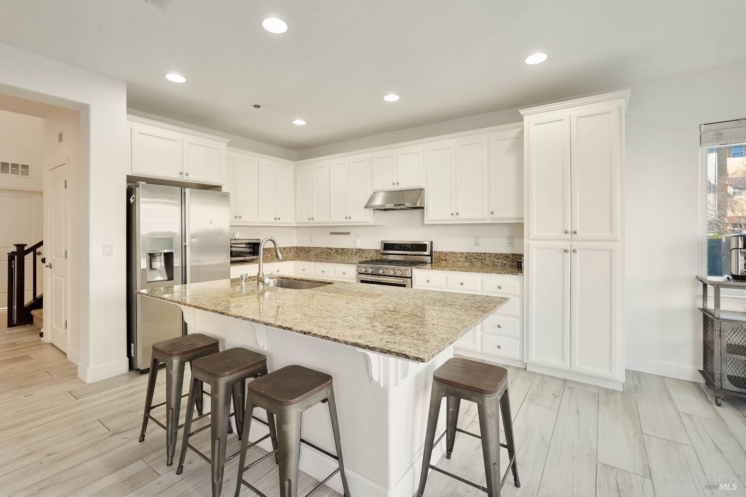 Detail Gallery Image 6 of 77 For 1205 Cornell Ct, Dixon,  CA 95620 - 4 Beds | 3 Baths