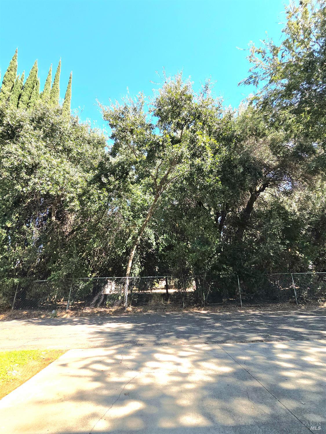 Detail Gallery Image 23 of 24 For 140 Del Rio Ct #4,  Vacaville,  CA 95687 - 3 Beds | 1 Baths