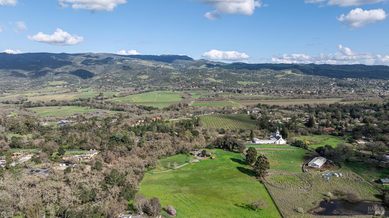 Detail Gallery Image 32 of 36 For 1150 Sobre Vista Rd, Sonoma,  CA 95476 - 2 Beds | 1/1 Baths