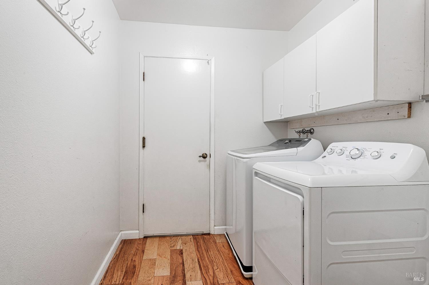 Detail Gallery Image 28 of 39 For 46 Autumn Leaf Dr, Santa Rosa,  CA 95409 - 2 Beds | 2 Baths