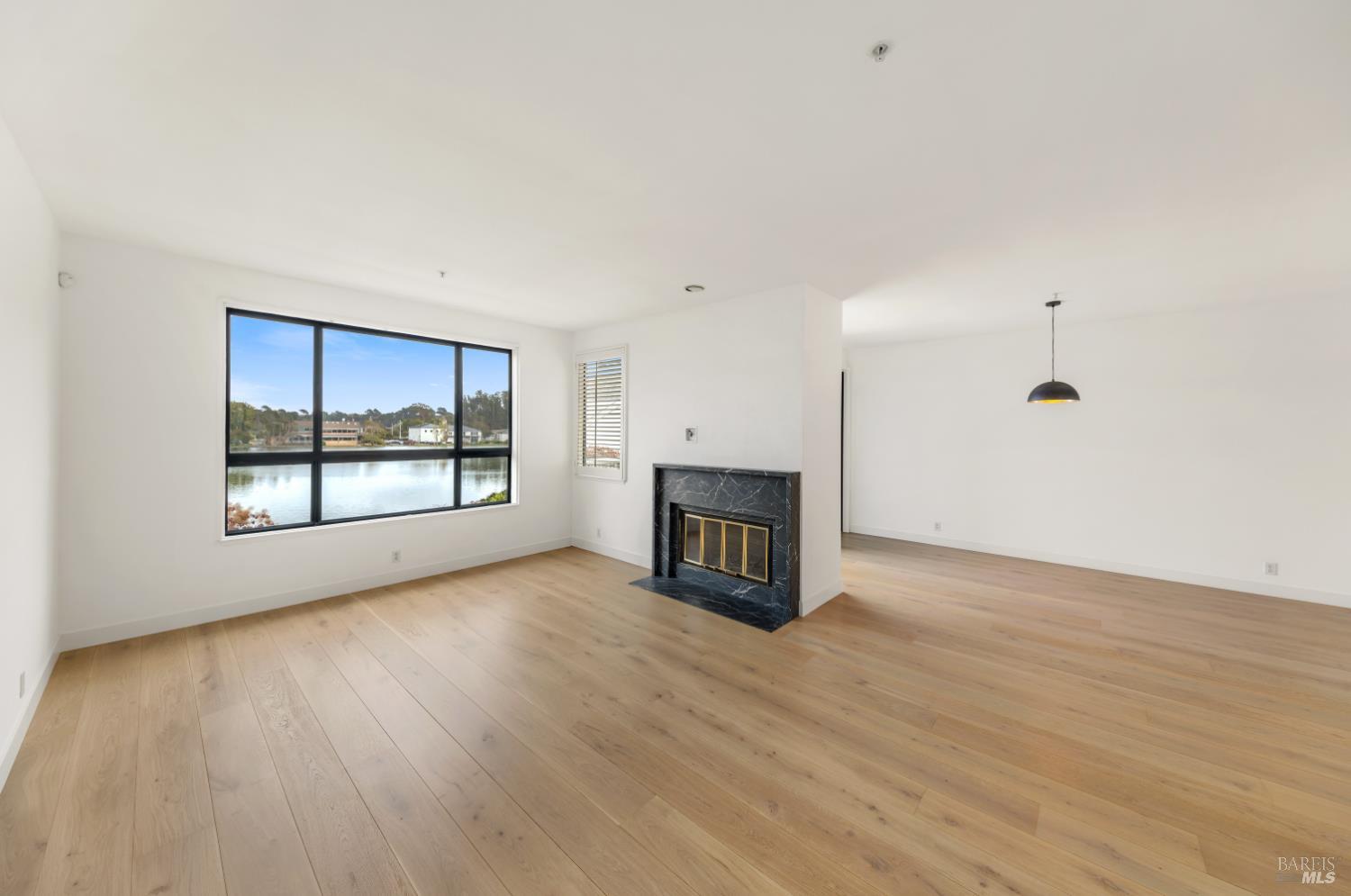 Detail Gallery Image 23 of 42 For 6033 Shelter Bay Ave, Mill Valley,  CA 94941 - 2 Beds | 2/1 Baths