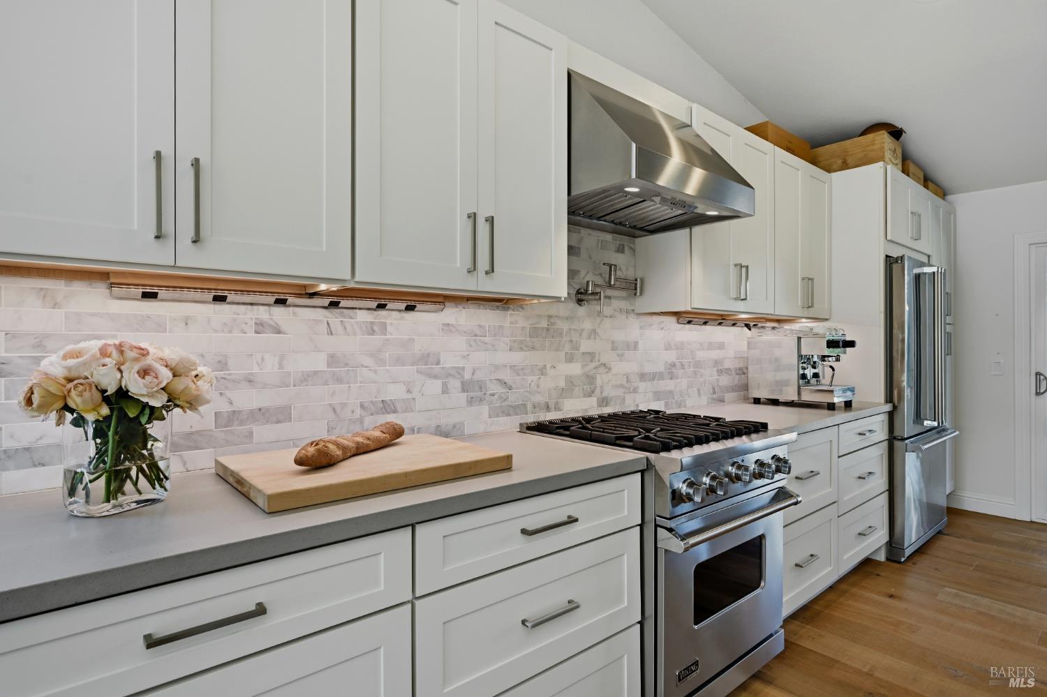 Detail Gallery Image 9 of 41 For 20 Caber Ct, Napa,  CA 94558 - 3 Beds | 2 Baths