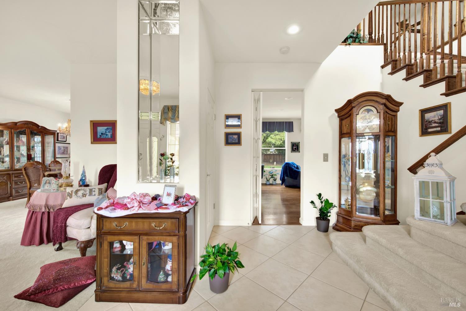 Detail Gallery Image 10 of 61 For 325 Fieldstone Ct, Vacaville,  CA 95687 - 5 Beds | 3 Baths