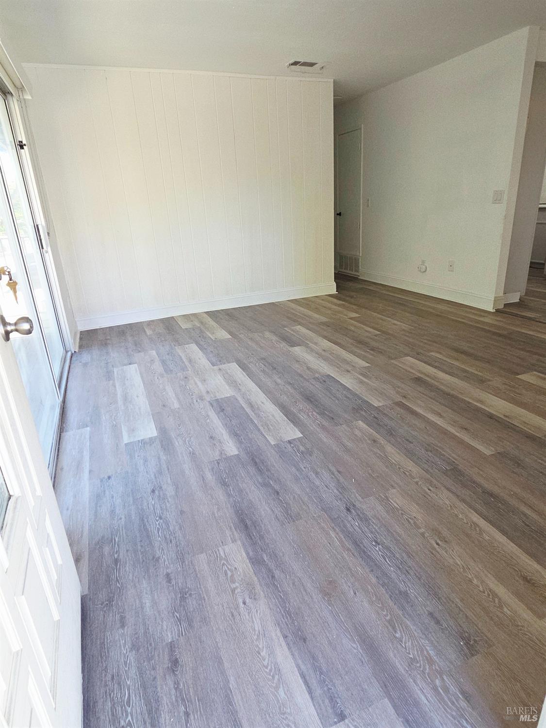 Detail Gallery Image 7 of 24 For 140 Del Rio Ct #4,  Vacaville,  CA 95687 - 3 Beds | 1 Baths