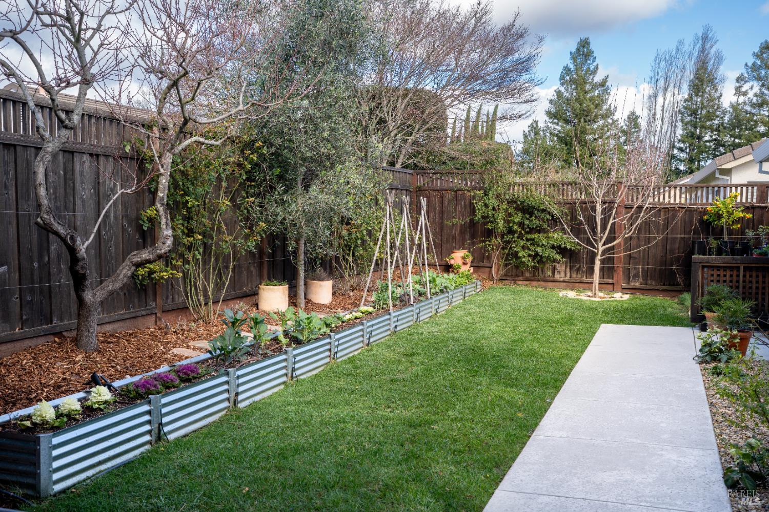 Detail Gallery Image 34 of 41 For 20 Caber Ct, Napa,  CA 94558 - 3 Beds | 2 Baths