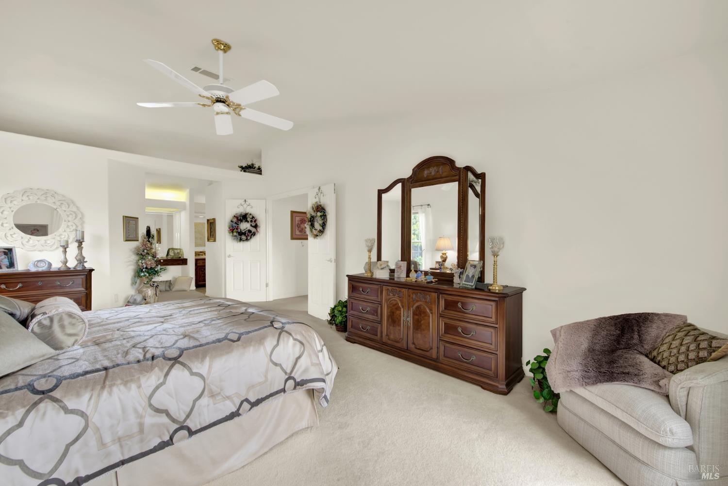 Detail Gallery Image 32 of 61 For 325 Fieldstone Ct, Vacaville,  CA 95687 - 5 Beds | 3 Baths