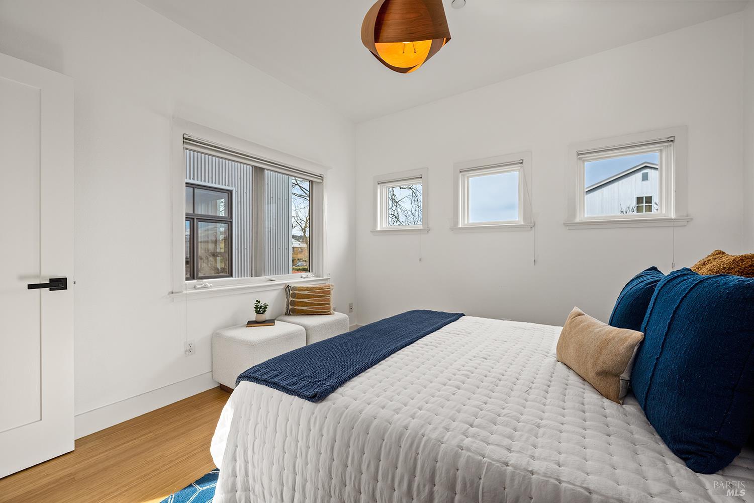 Detail Gallery Image 26 of 56 For 105 G St, Petaluma,  CA 94952 - 3 Beds | 3 Baths