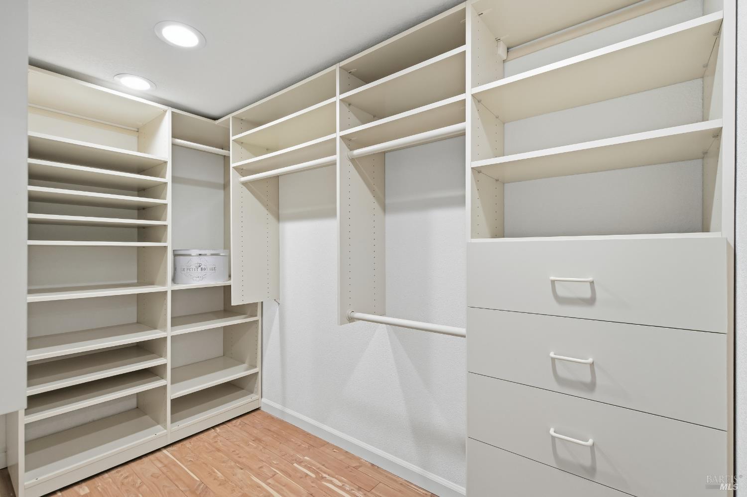 Detail Gallery Image 29 of 51 For 291 Greene St, Mill Valley,  CA 94941 - 3 Beds | 2/1 Baths